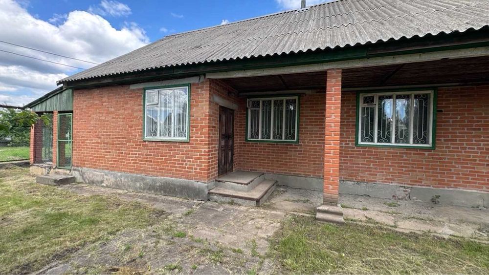 Продаж Будинок для двох сімей у Нових Санжарах — 345 м², 15 соток, міцний фундамент КОД №21190