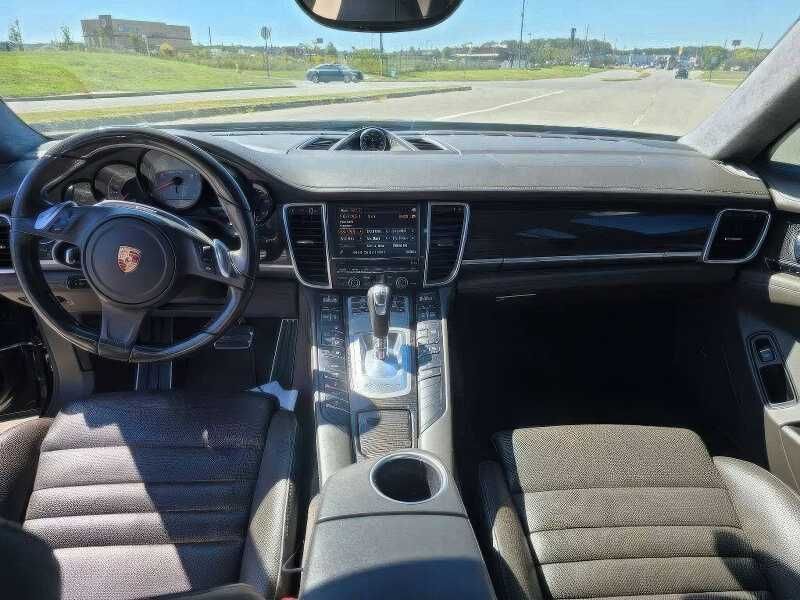 2015 Porsche Panamera GTS
