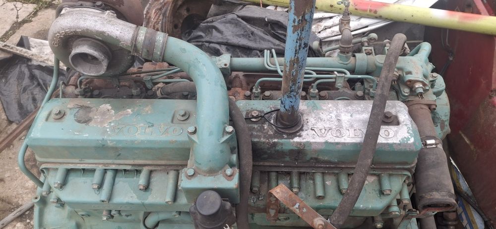 Silnik Volvo D71 z sieczkarni Mengele