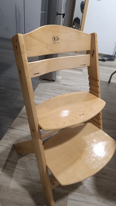 Cadeira de Papa Evolutiva Kinderkraft Enock em Madeira – Completa