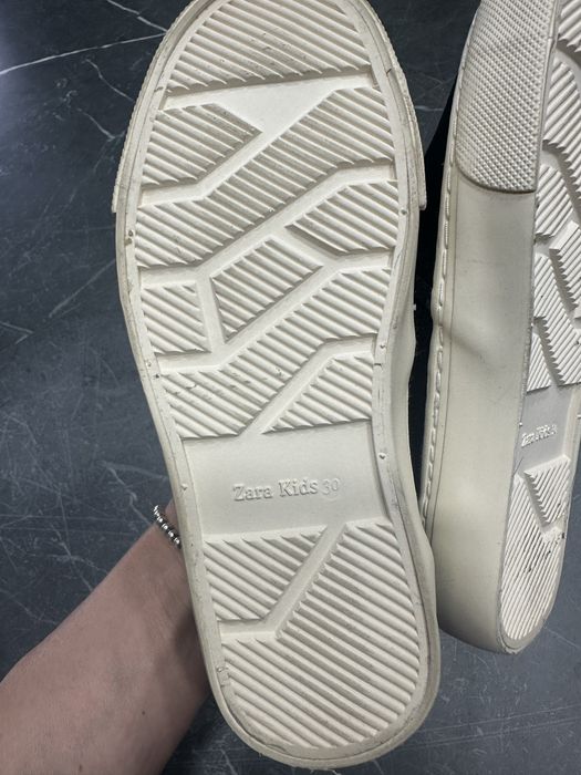 Лофери кеди ZARA