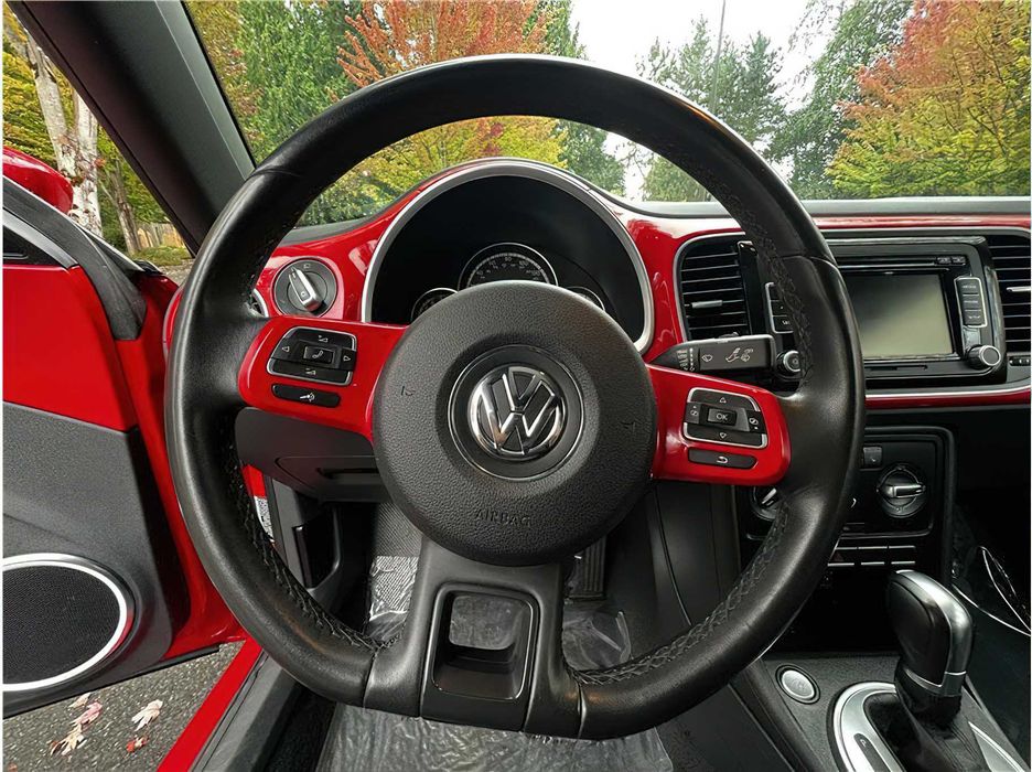 Volkswagen Beetle      2015