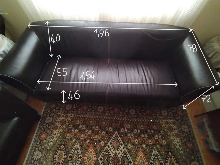 Sofás em Couro, de 2 e 3 lugares