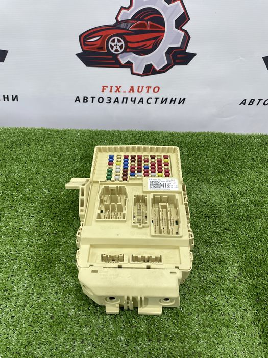 Блок запобіжників підторпедний Kia Niro 23-24 HEV 91951AT181