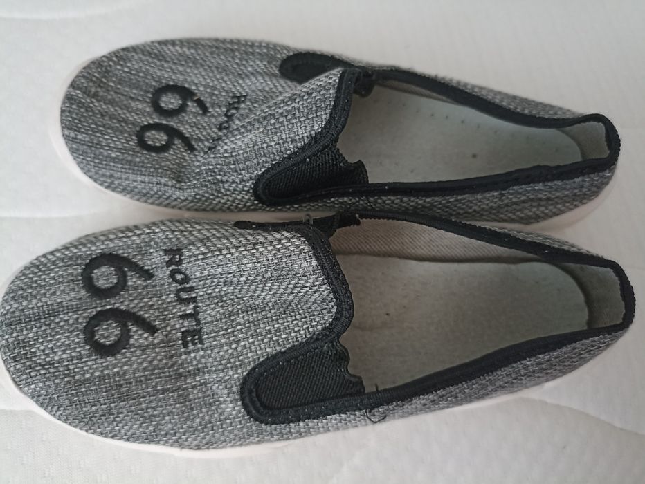 Kapcie chłopięce 33