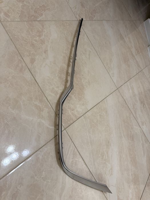 8W6853555 - AUDI A5 S5 накладка в бампер диффузор задний левый