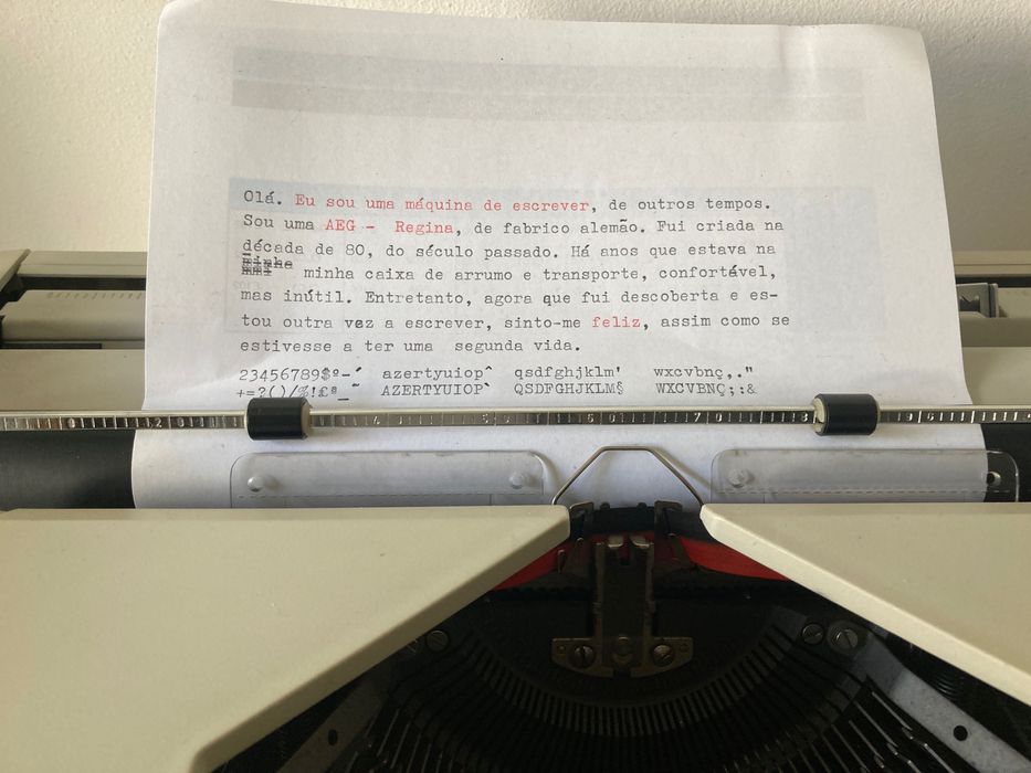 Máquina de escrever  ***  Olympia