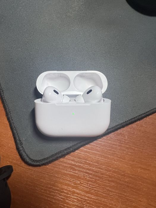 Продам наушники Airpods pro 2