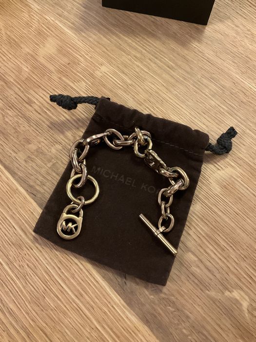Bransoletka rozowe zloto michael kors lancuszek
