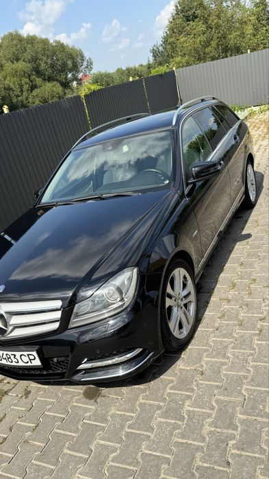 Mercedes-Benz C220 CDI Avangarde Universal 2.2 дизель  Автомат