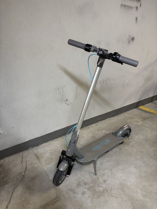 Hulajnoga motus scooty 10 plus- NISKI PRZEBIEG