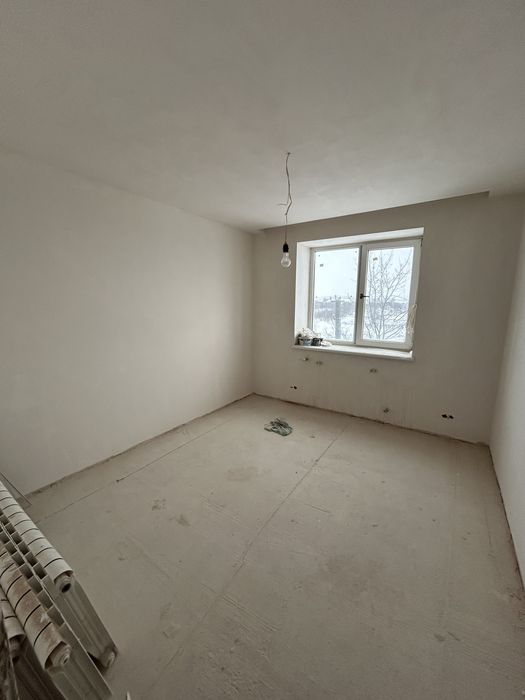 Продаю 2 кімнатну квартиру