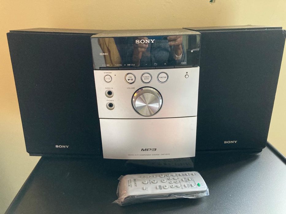 Aparelhagem Sony com comando