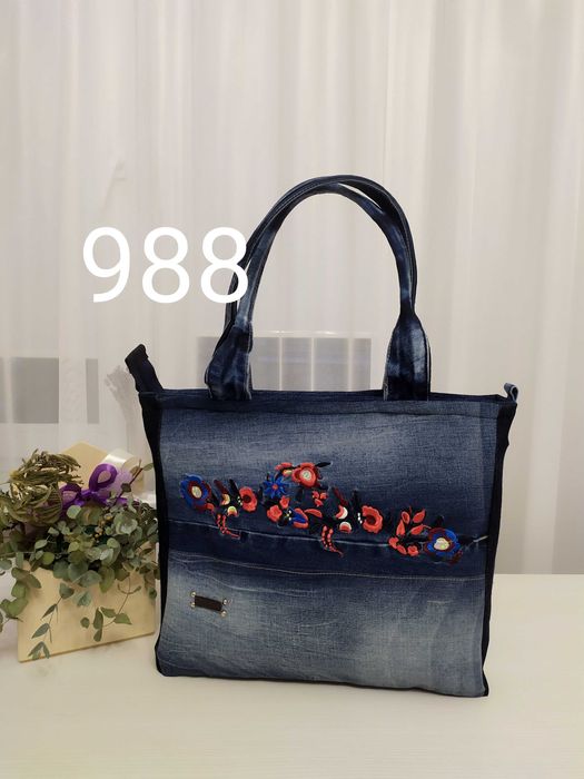 Jeansowa torebka w haftowane kwiatki  handmade