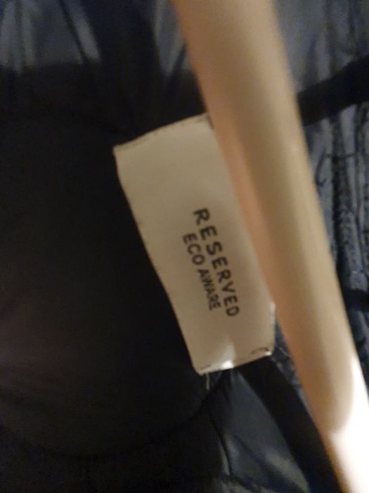 Reserved  dluga kurtka pikowana 36-38