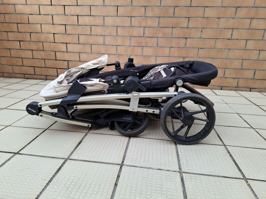 Carrinho de bebé Be Cool Slide
Em bom estado