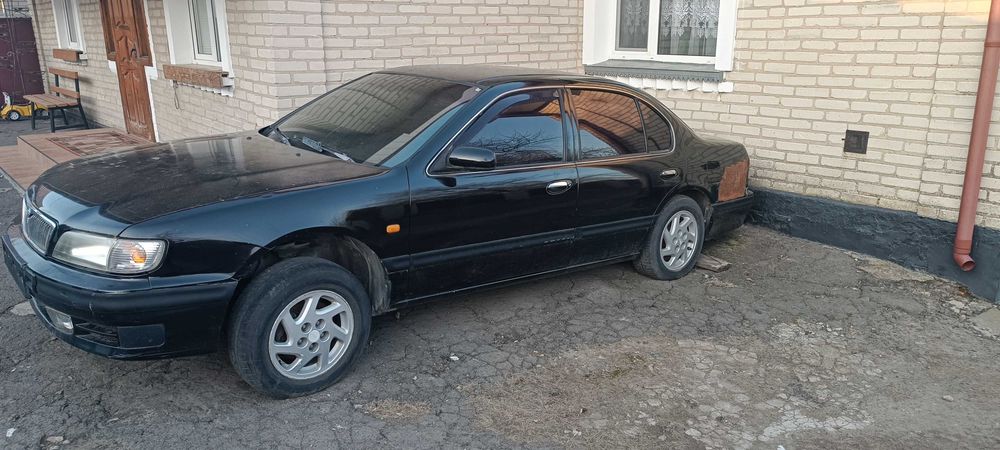 Nissan maksima 3.0 на запчастини