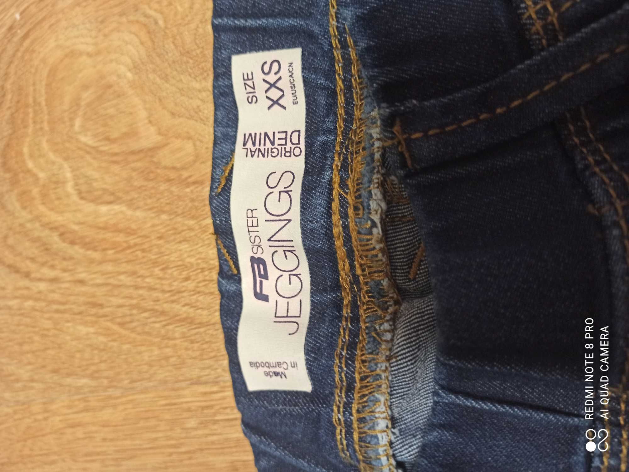 Nowe spodnie jeggings FB Sister XXS