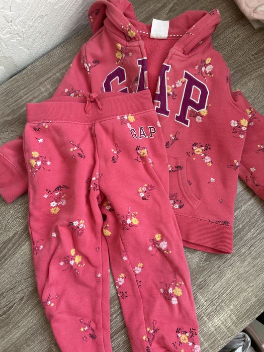 Одяг для дівчинки (Zara, GAP, Primark)