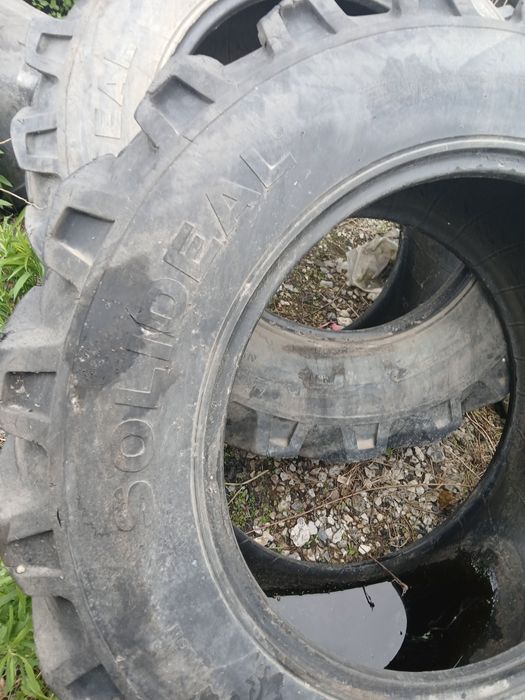 Opony przemysłowe  solideal blackhoe 16.9 r30 14pr