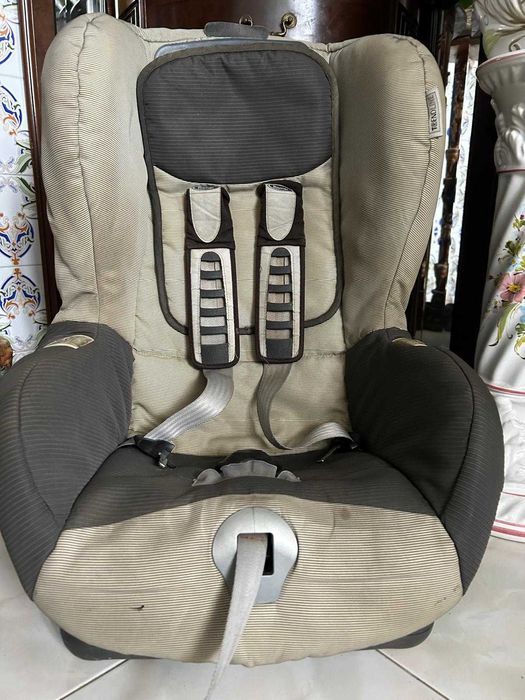 Britax Römer Dualfix – Cadeira (9–18 kg)