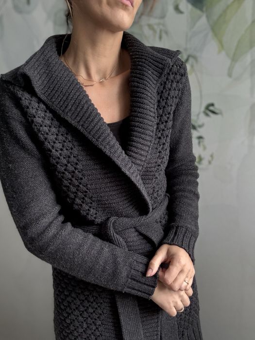 Sweter dlugi gruby wiazany welna m
