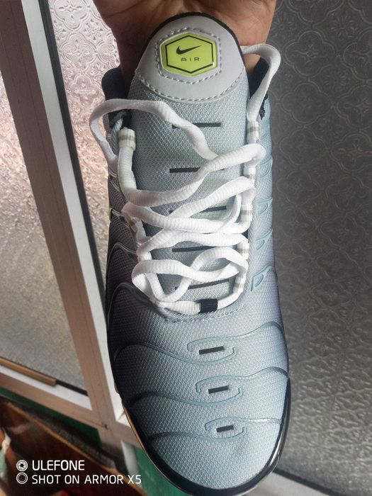 Ténis Nike TN novos tamanho 42