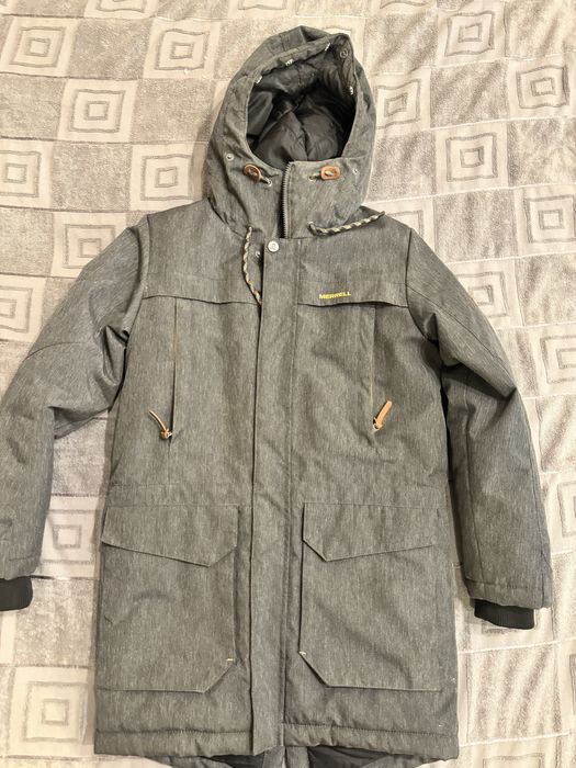 Продам пальто merrell