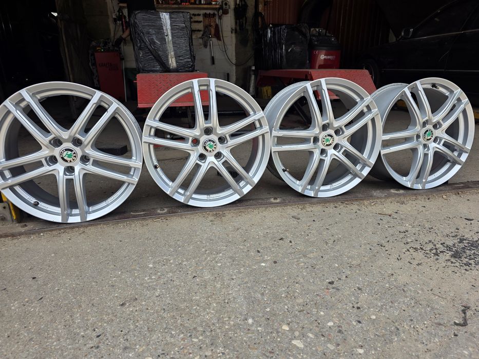 Felgi Aluminiowe Skoda-R19 5x112 ET45-8J