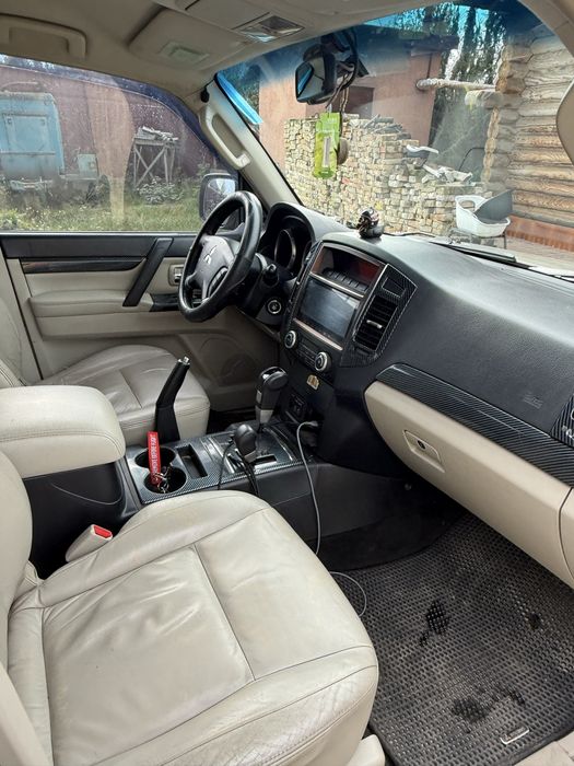 Продам Pajero wagon 4 2008