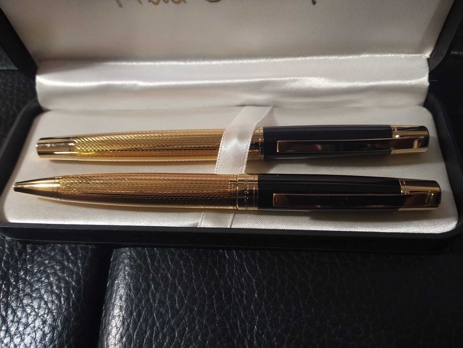Conjunto caneta e esferografica Pierre Cardin. Novo em caixa.