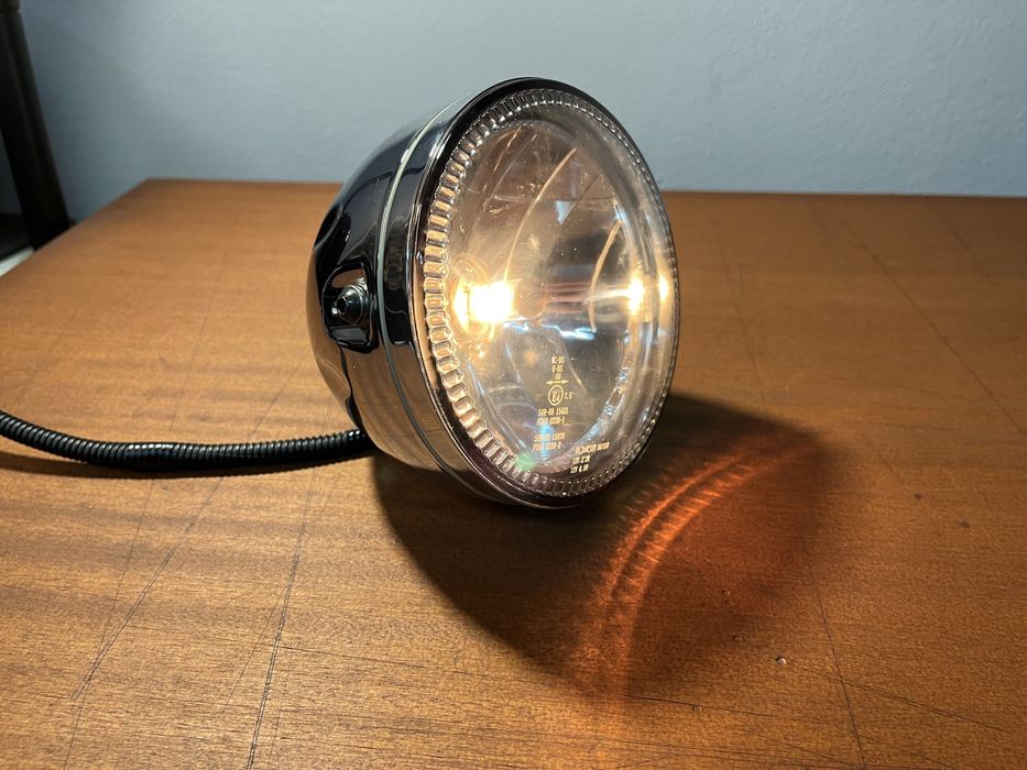 Farol HALO - Café racer, Bobber, Chopper 146mm ø - Novo