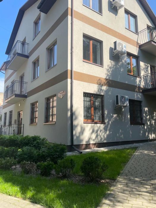 Оренда комерційної нерухомості в центрі міста.
