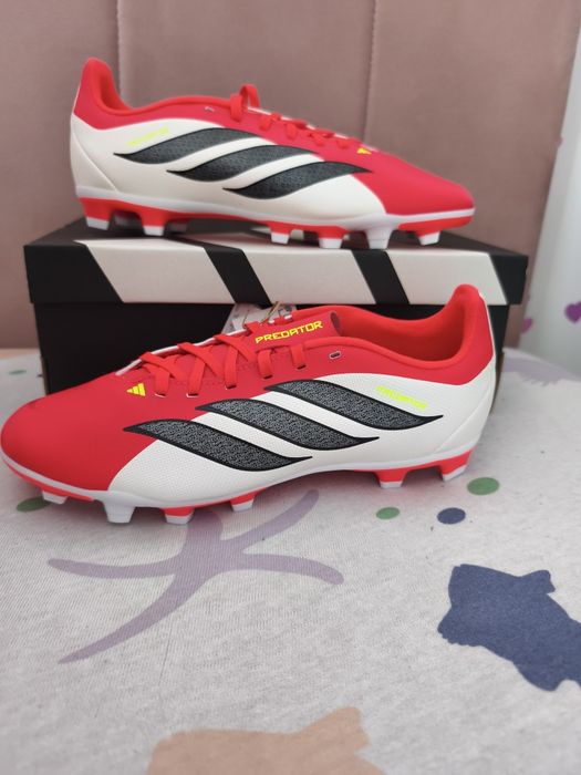 Adidas Predator czerwone