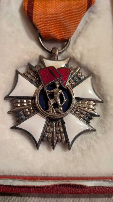 Order Sztandaru Pracy II klasy PRL