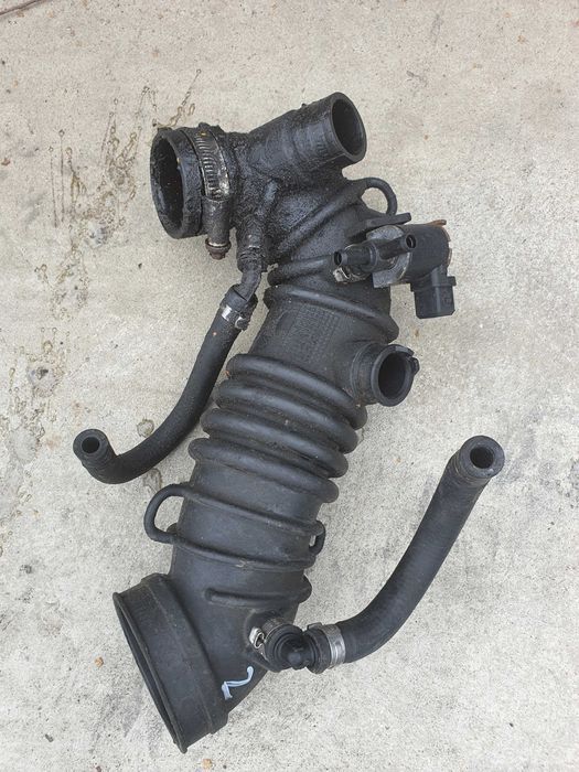 Audi A4 B6 B7 rura powietrza do turbo TIP 1,8 T AVJ BFB BEX
