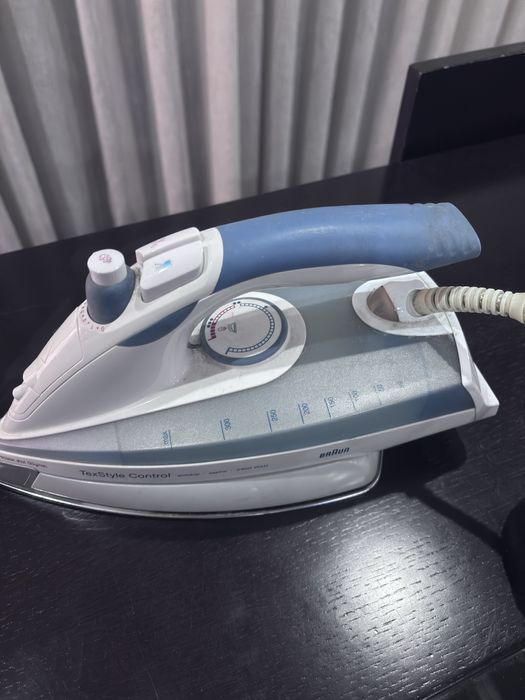 Ferro a Vapor Braun TexStyle Control – Bom Estado