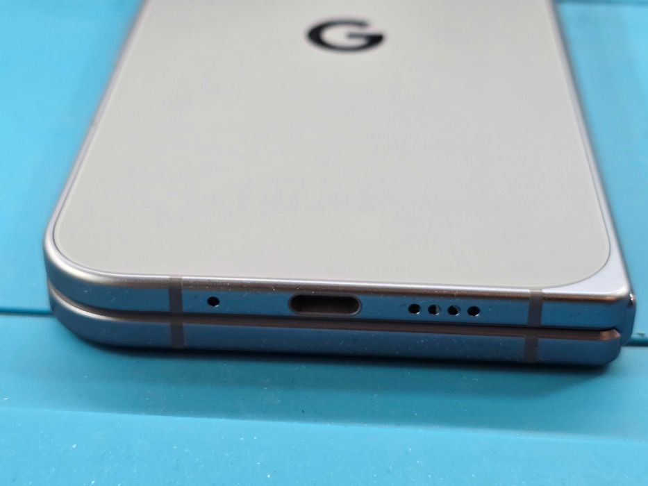 Używany - Google Pixel 10 Pro Fold 5G 256GB Szary - GSM Baranowo