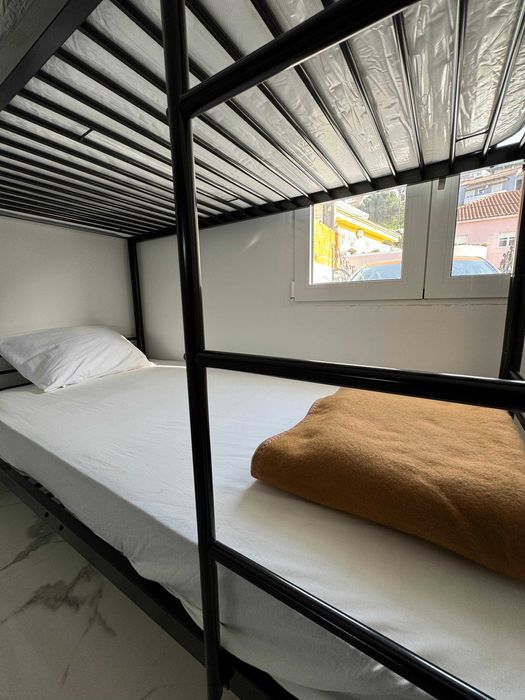 Quarto sem caução 260€ Caneças 20 min Lisboa (Campo Pequeno)