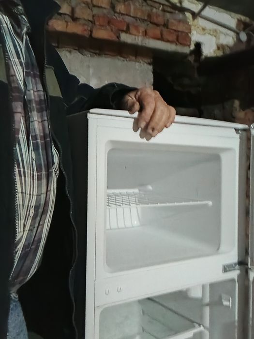 Продам холодильник.