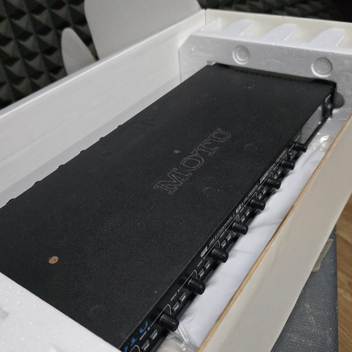 Interface de Áudio MOTU 8Pre USB