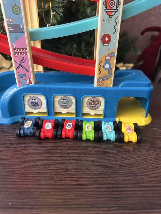 Трек для машинок