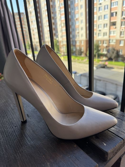 Туфлі бренду Braska