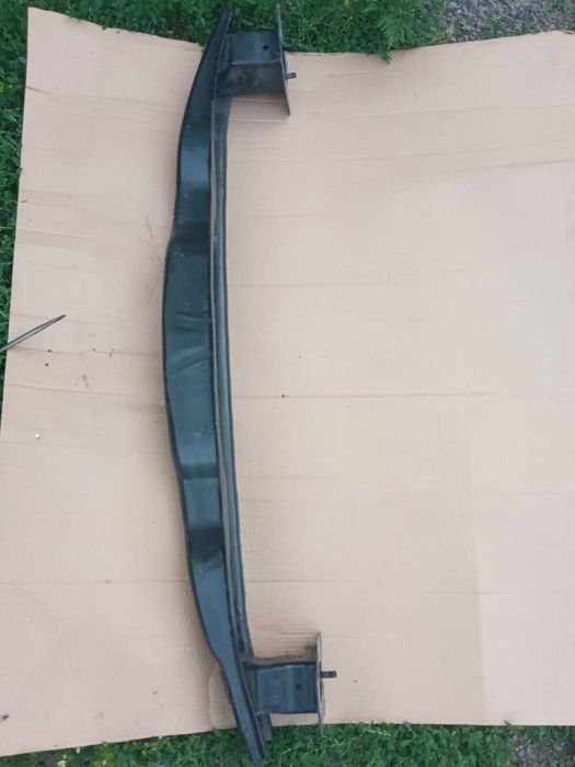 Підсилювач заднього бампера