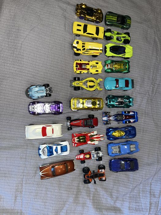Kolekcjonerskie samochodziki Hot Wheels