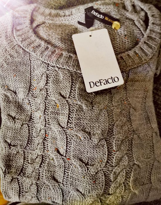 Sweterek damski - Defacto