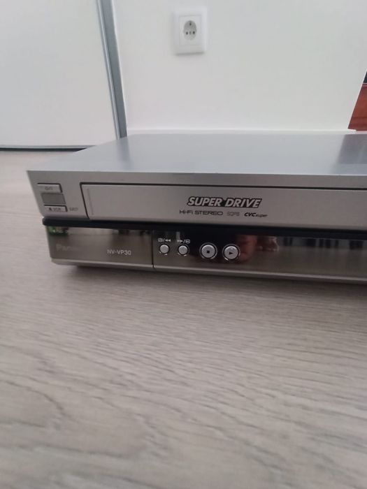 Leitor de DVD e VHS