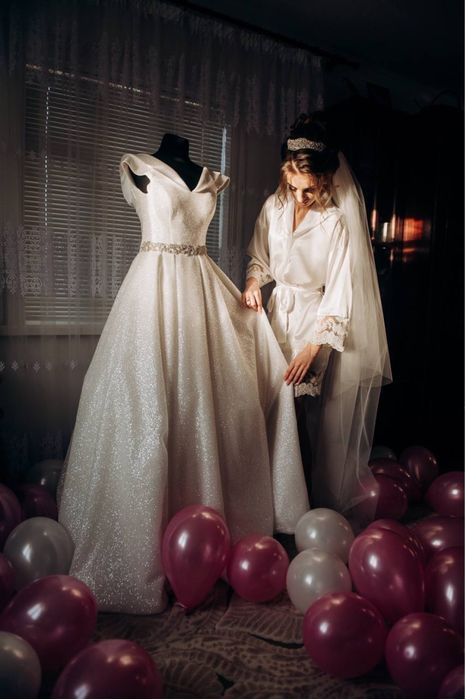 Весільна сукня