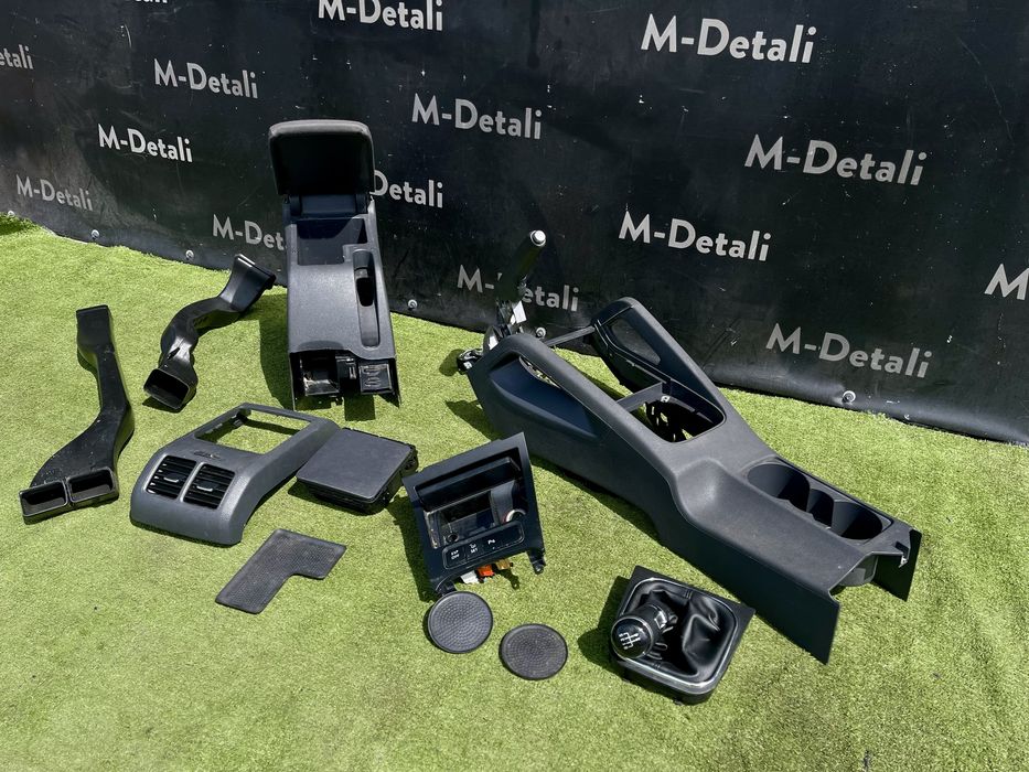 Підлокітник консоль Гольф 5 подлокотник Golf 5 Jetta подстаканик шрот