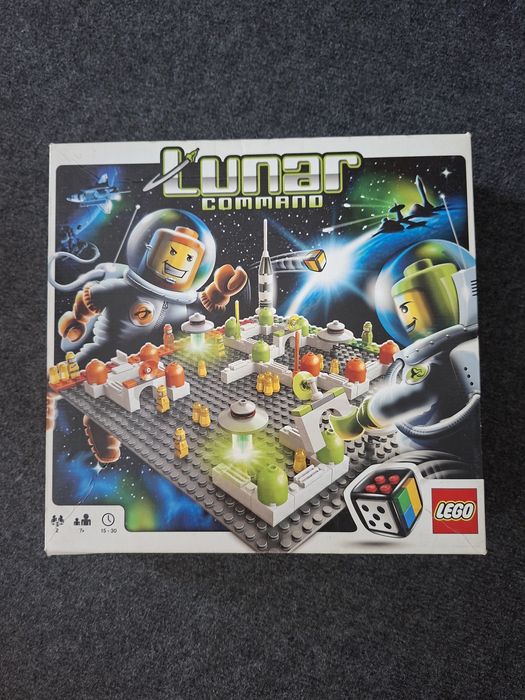 Gra Lunar Command